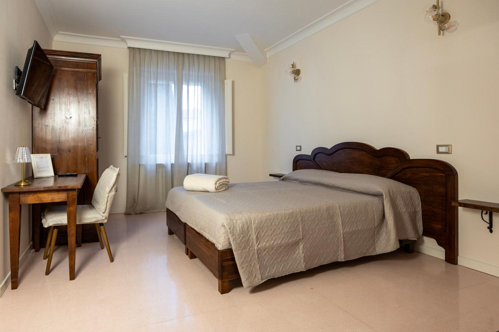 Borghi Palazzo Gessi Room And Breakfast المظهر الخارجي الصورة