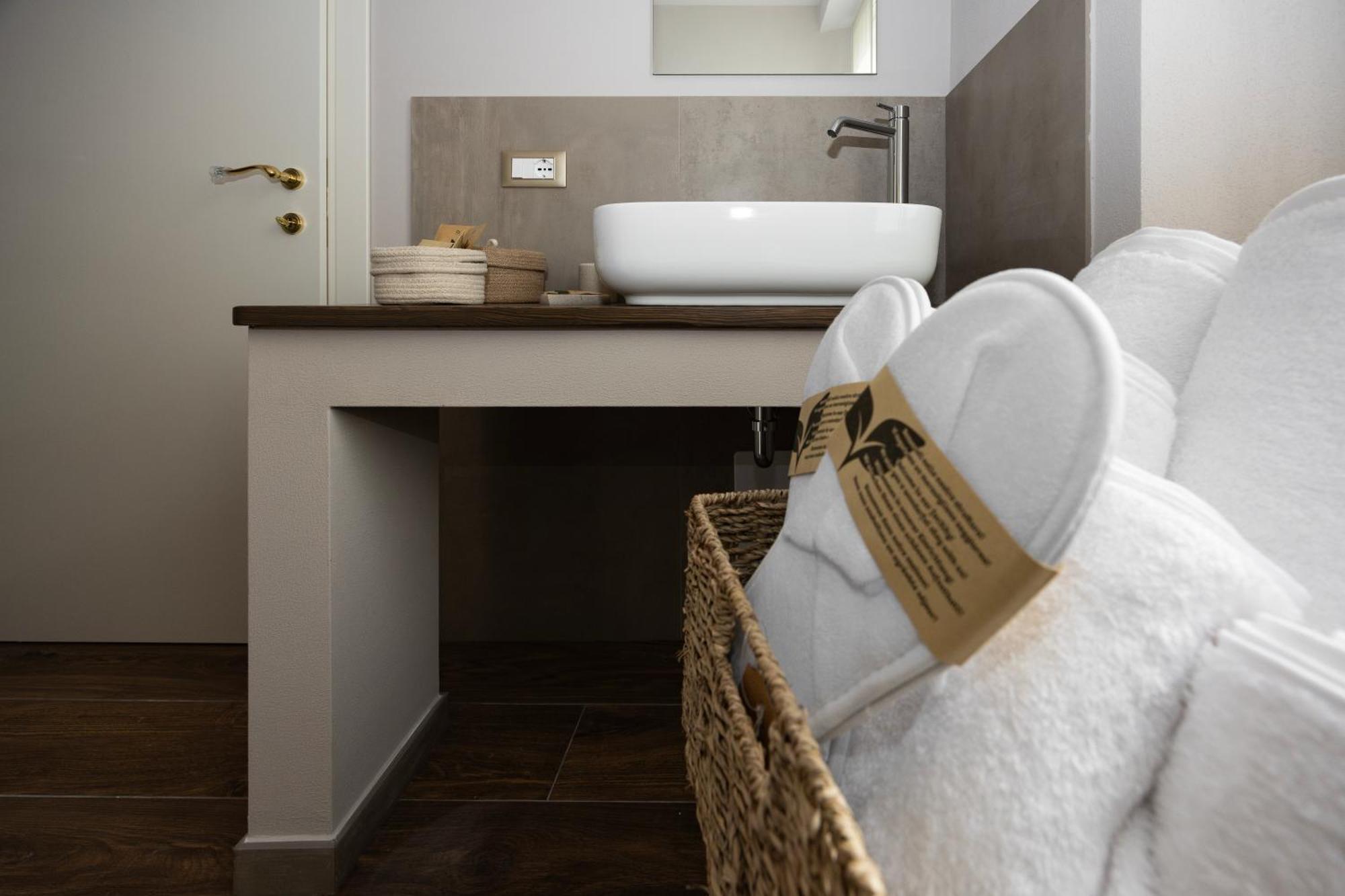 Borghi Palazzo Gessi Room And Breakfast المظهر الخارجي الصورة