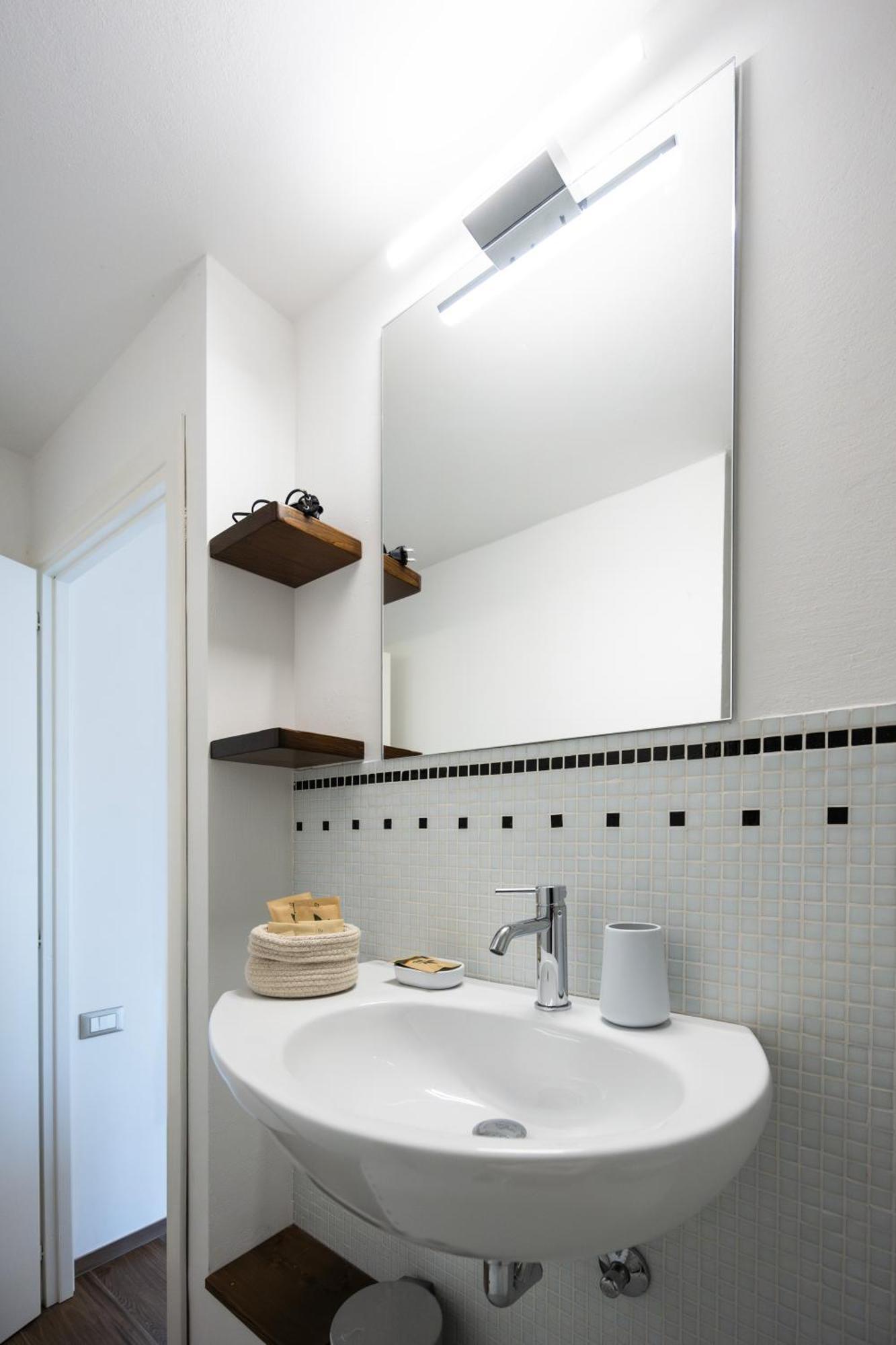Borghi Palazzo Gessi Room And Breakfast المظهر الخارجي الصورة