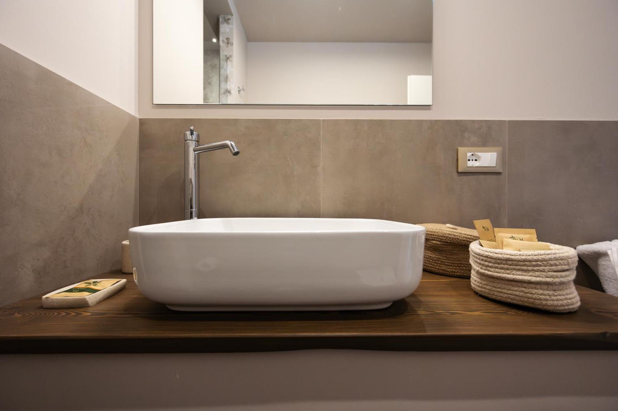 Borghi Palazzo Gessi Room And Breakfast المظهر الخارجي الصورة