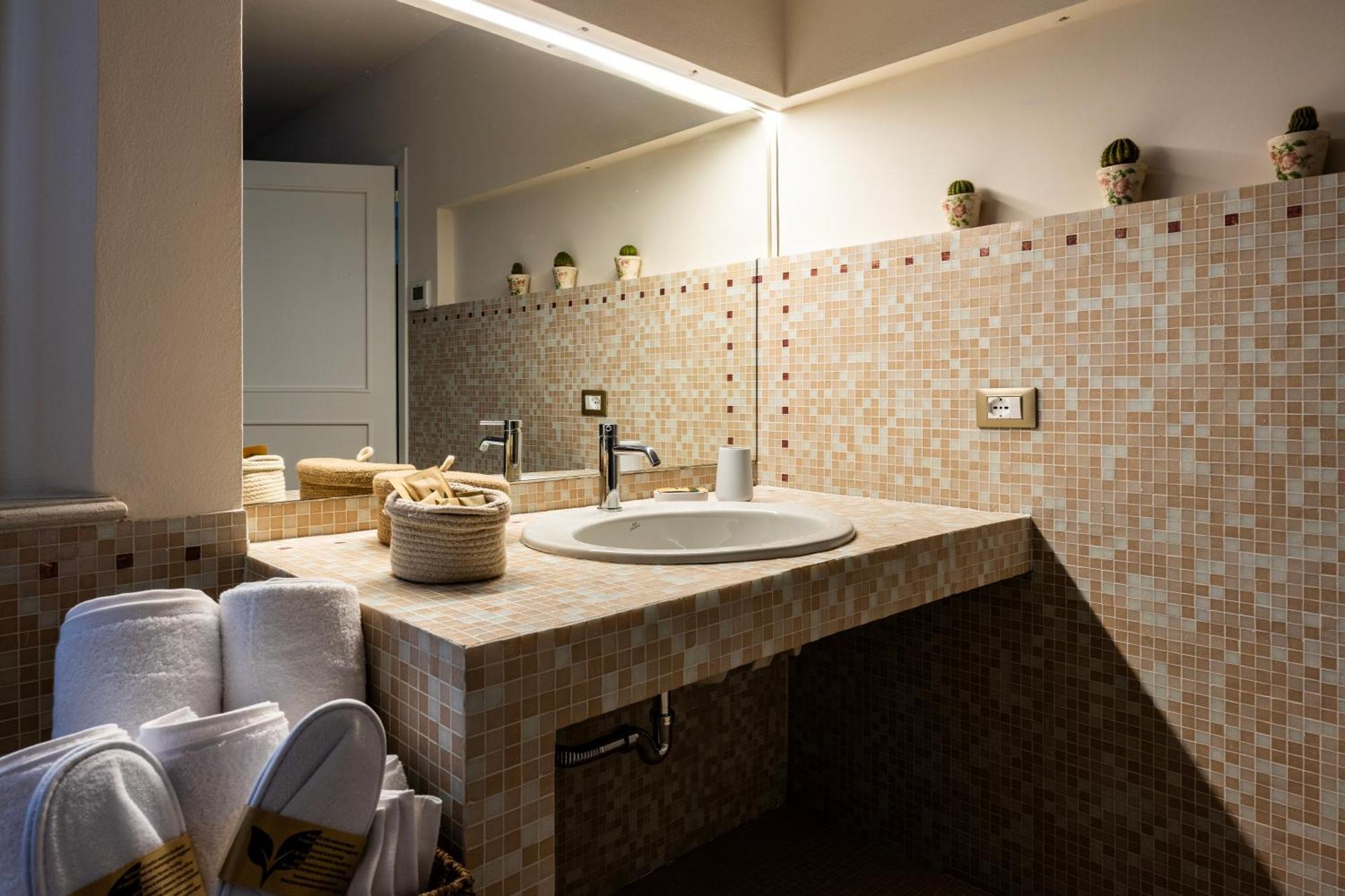 Borghi Palazzo Gessi Room And Breakfast المظهر الخارجي الصورة