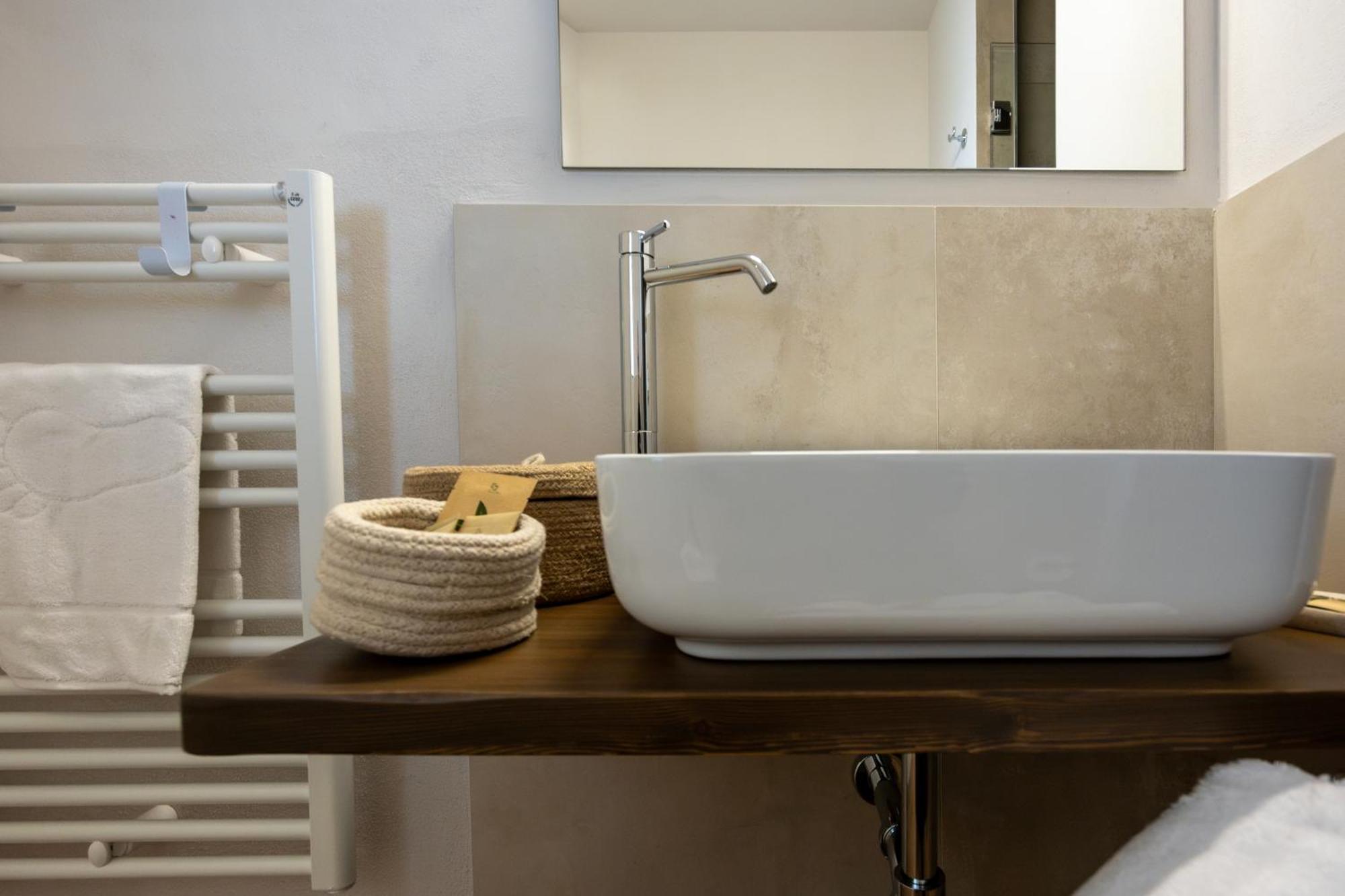 Borghi Palazzo Gessi Room And Breakfast المظهر الخارجي الصورة