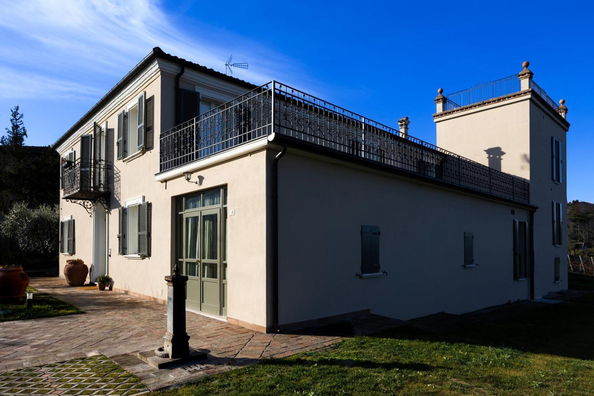 Borghi Palazzo Gessi Room And Breakfast المظهر الخارجي الصورة